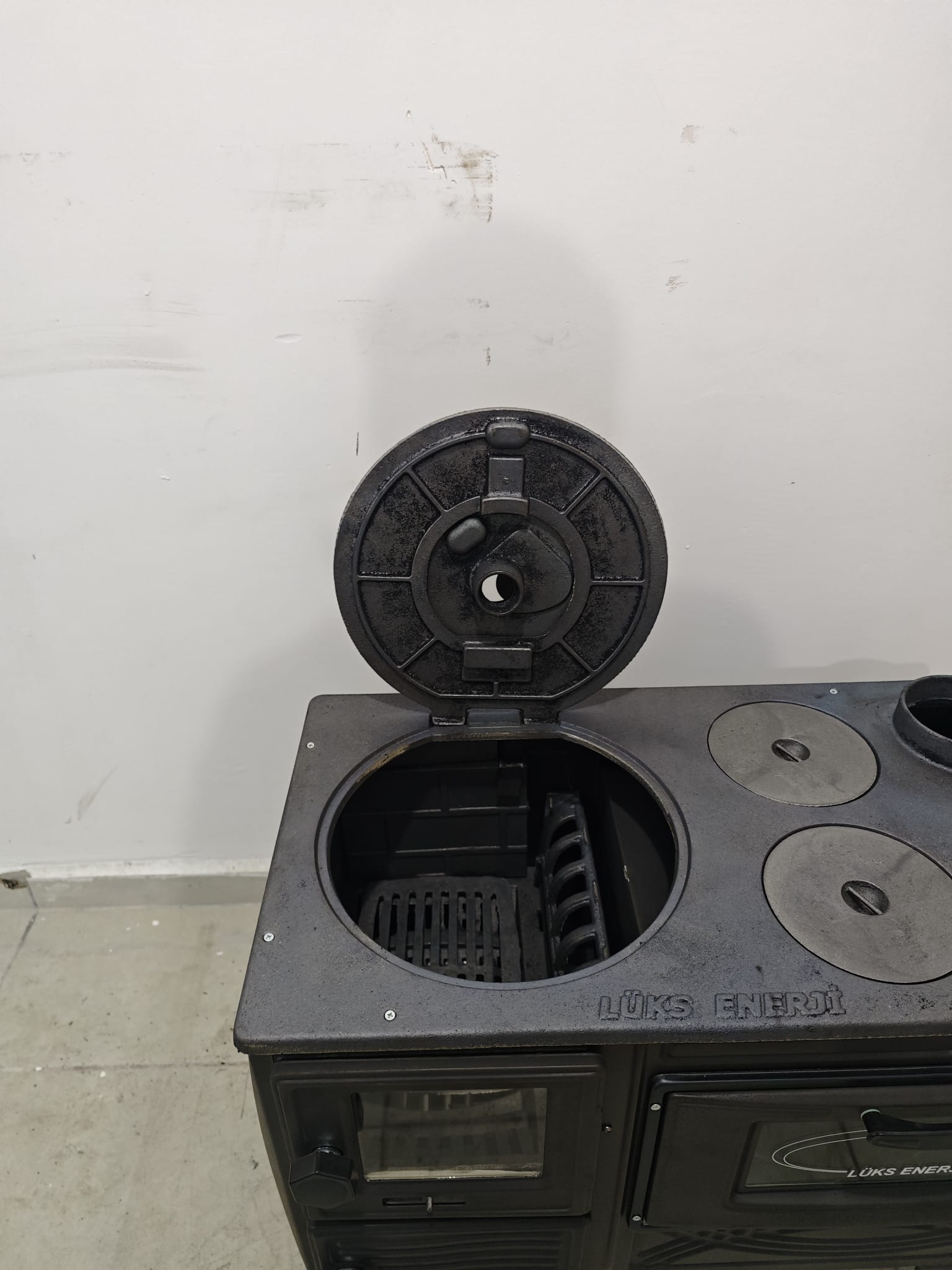 FS-315 | 40'LIK DÖKÜM KUZİNE SOBA |