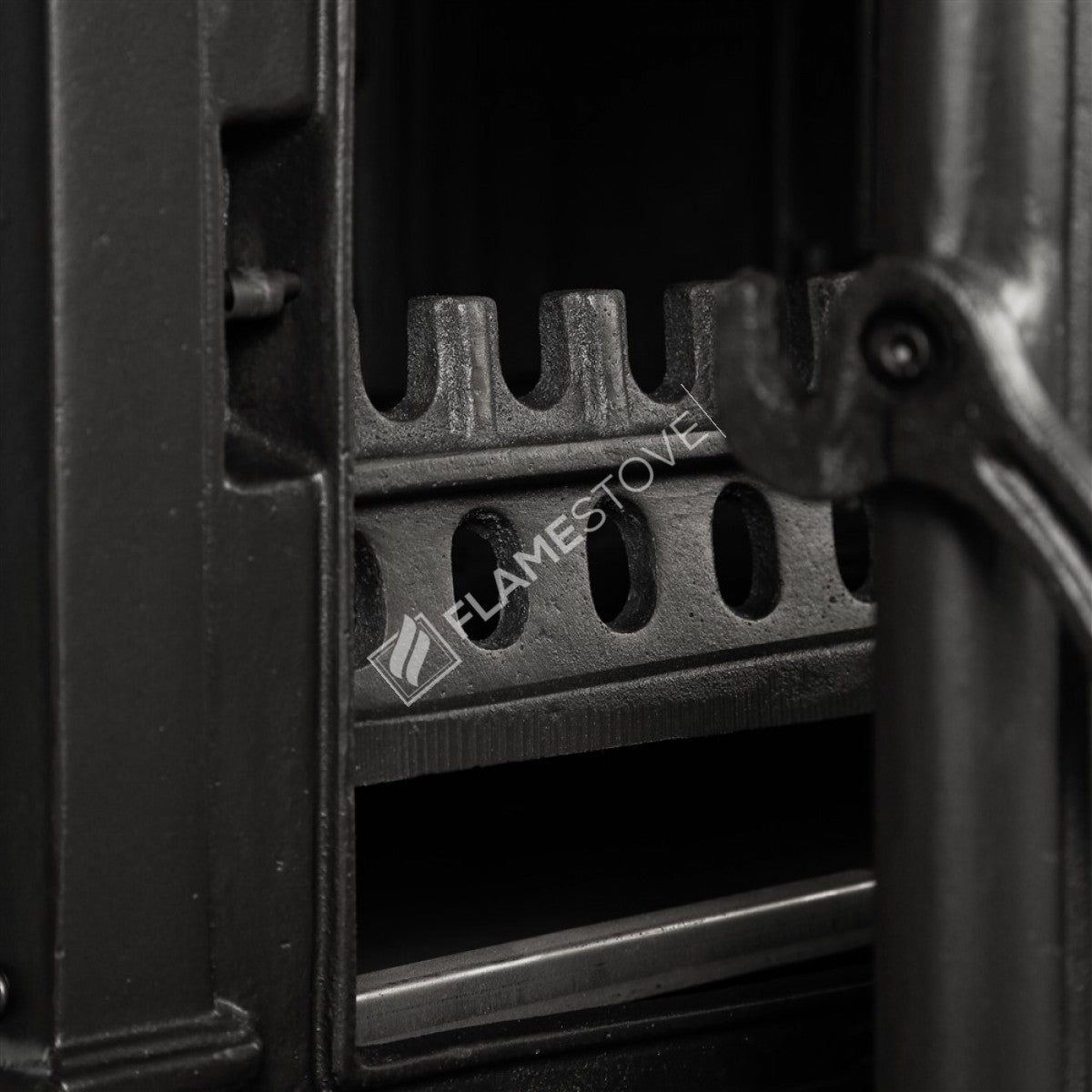 Sirius Ultra Yan Kapaklı Odun Hazneli Döküm Soba, Yüksek Verimli Isıtma Çözümü