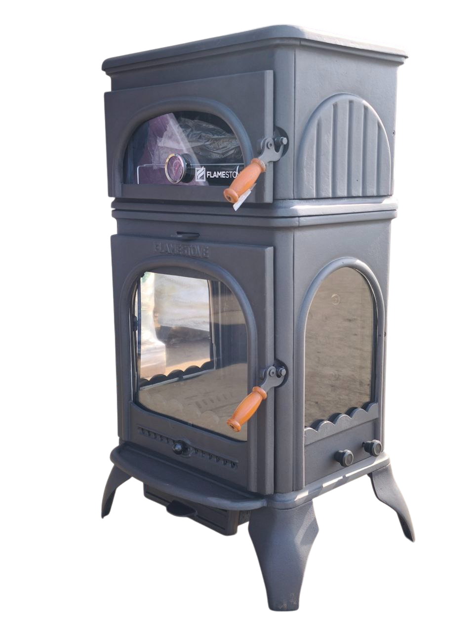 Flame Stove Modena Lüx FS-024AK Fırınlı Döküm Soba: Yüksek Verimlilik ve Şıklık Bir Arada, zarif tasarım.