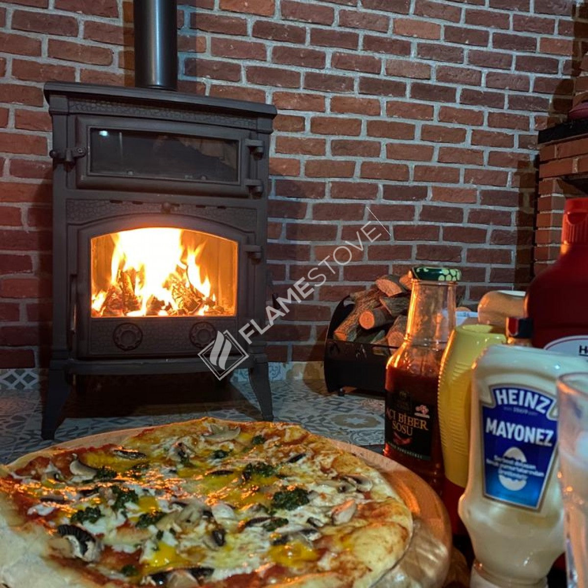 Yan Kapaklı Fırınlı Camlı Döküm Soba Yüksek Verimli Odun Kömür sobası