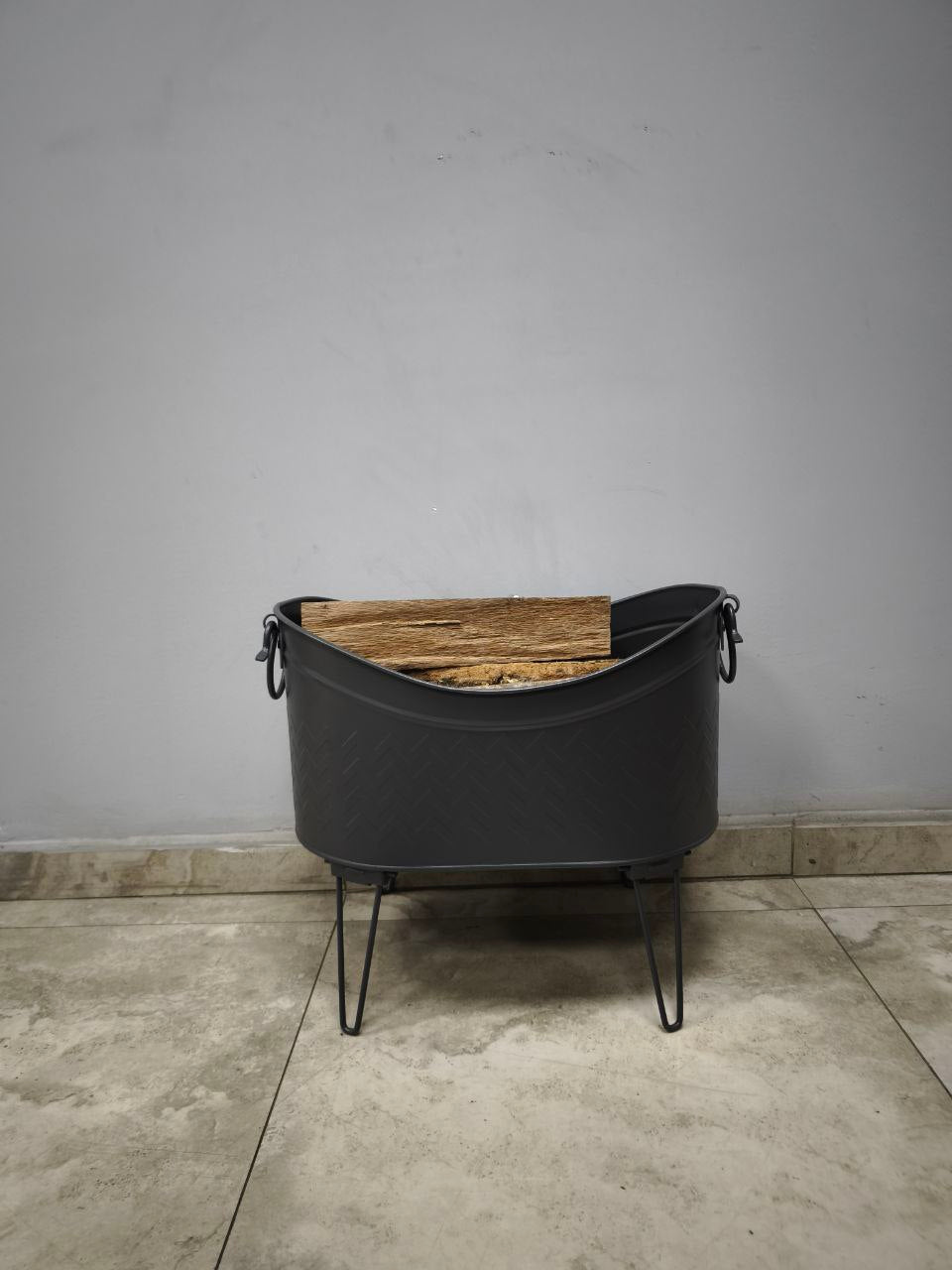 FS-14910 Flame Stove Siyah Yüksek Ayaklı Odun Kovası