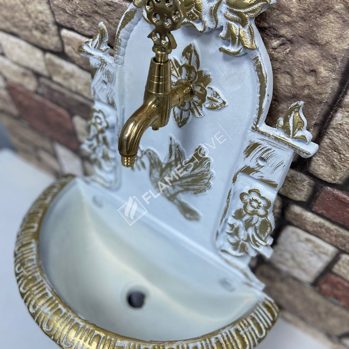 Kuş Desenli Beyaz Alüminyum Bahçe Çeşmesi, Pirinç Musluklu, Dayanıklı Dış Mekan