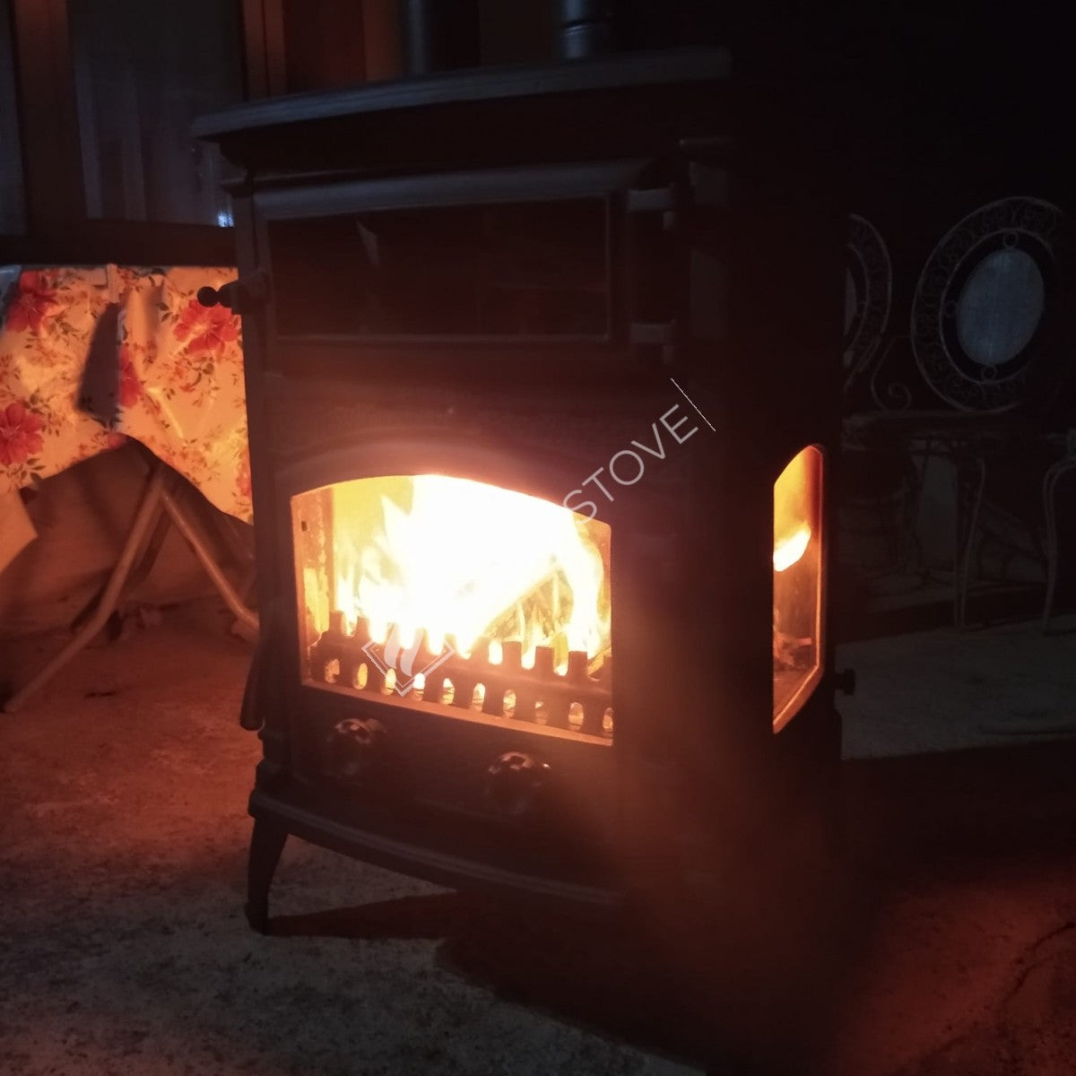 Yan Kapaklı Fırınlı Camlı Döküm Soba Yüksek Verimli Odun Kömür sobası