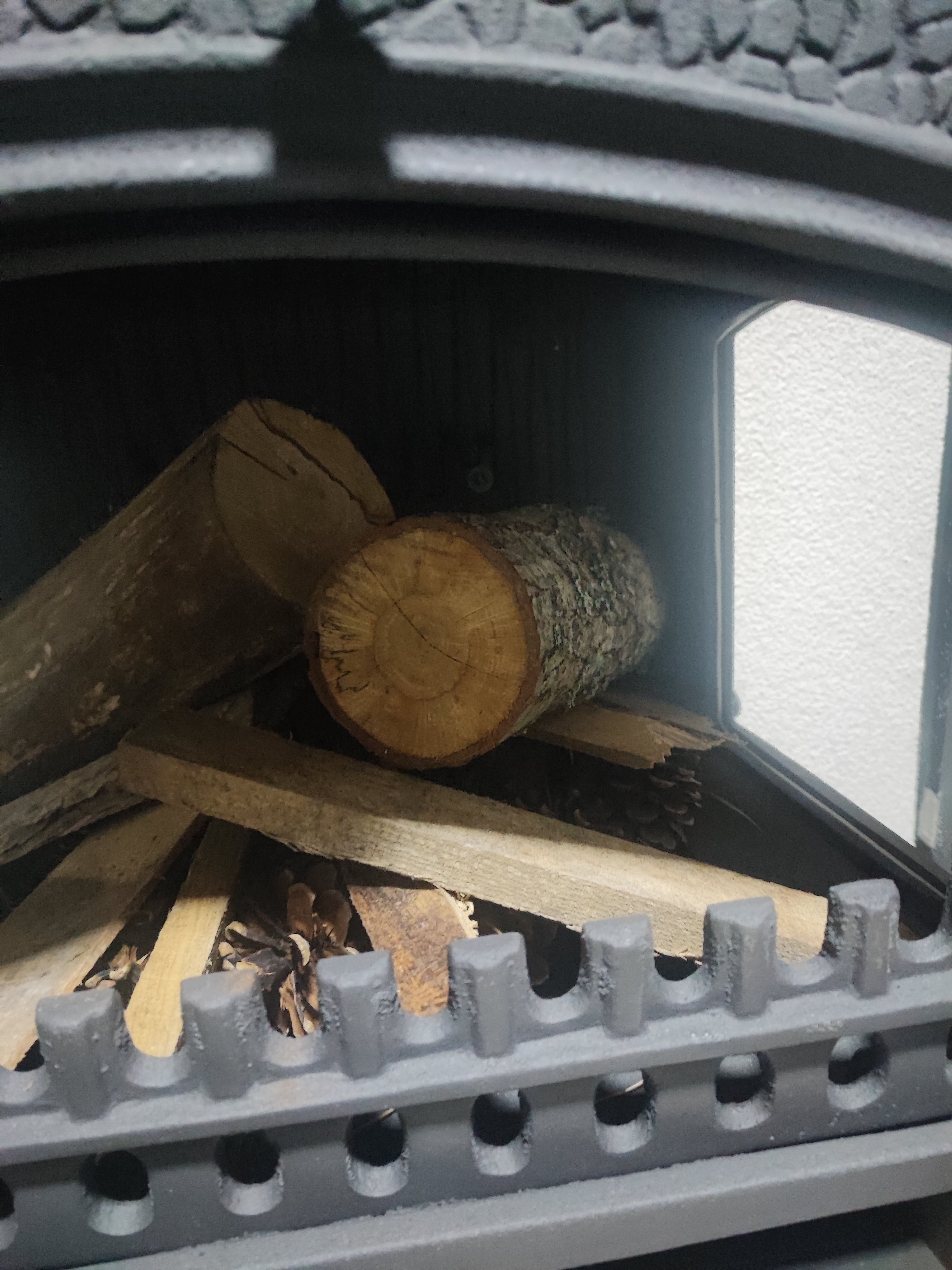 Sirius Maxi Style Fırınlı Odun Hazneli Döküm Soba FS-011ST