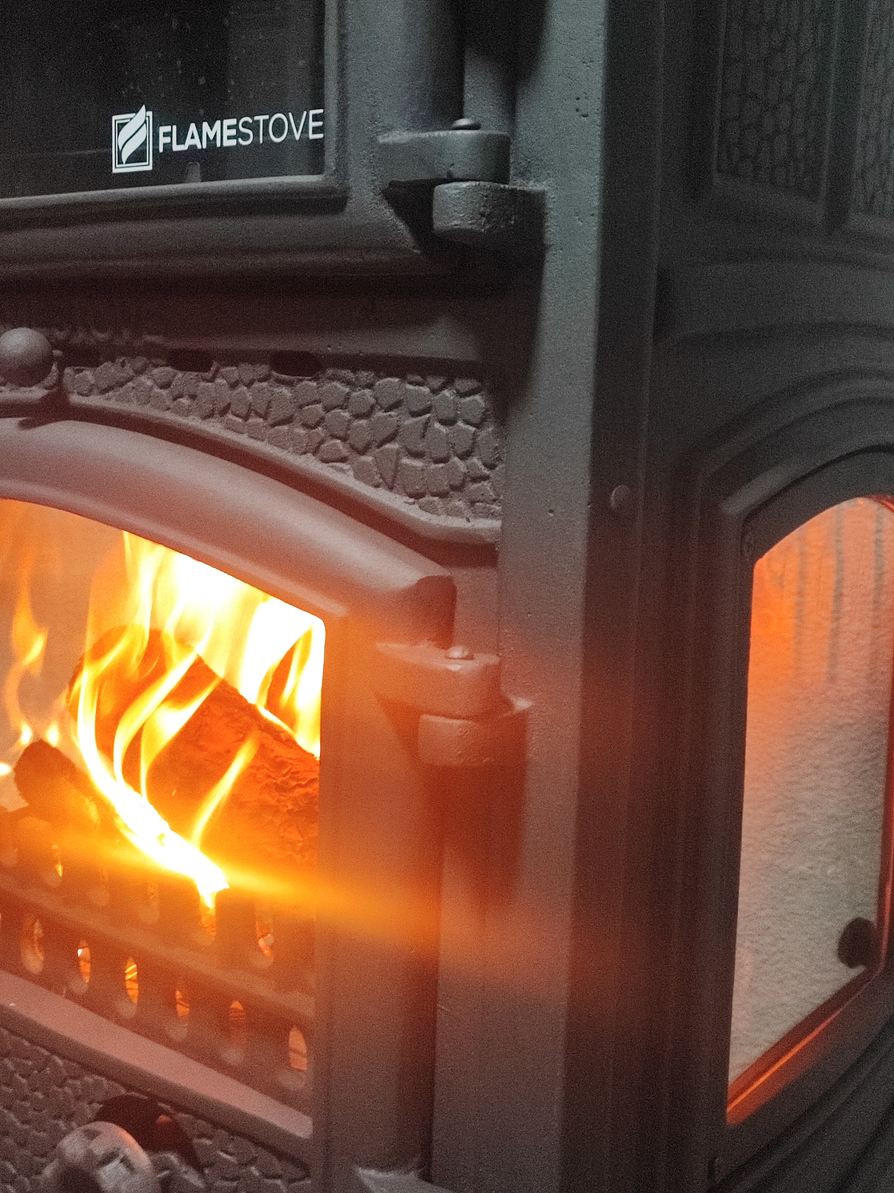 Sirius Maxi Style Fırınlı Odun Hazneli Döküm Soba FS-011ST