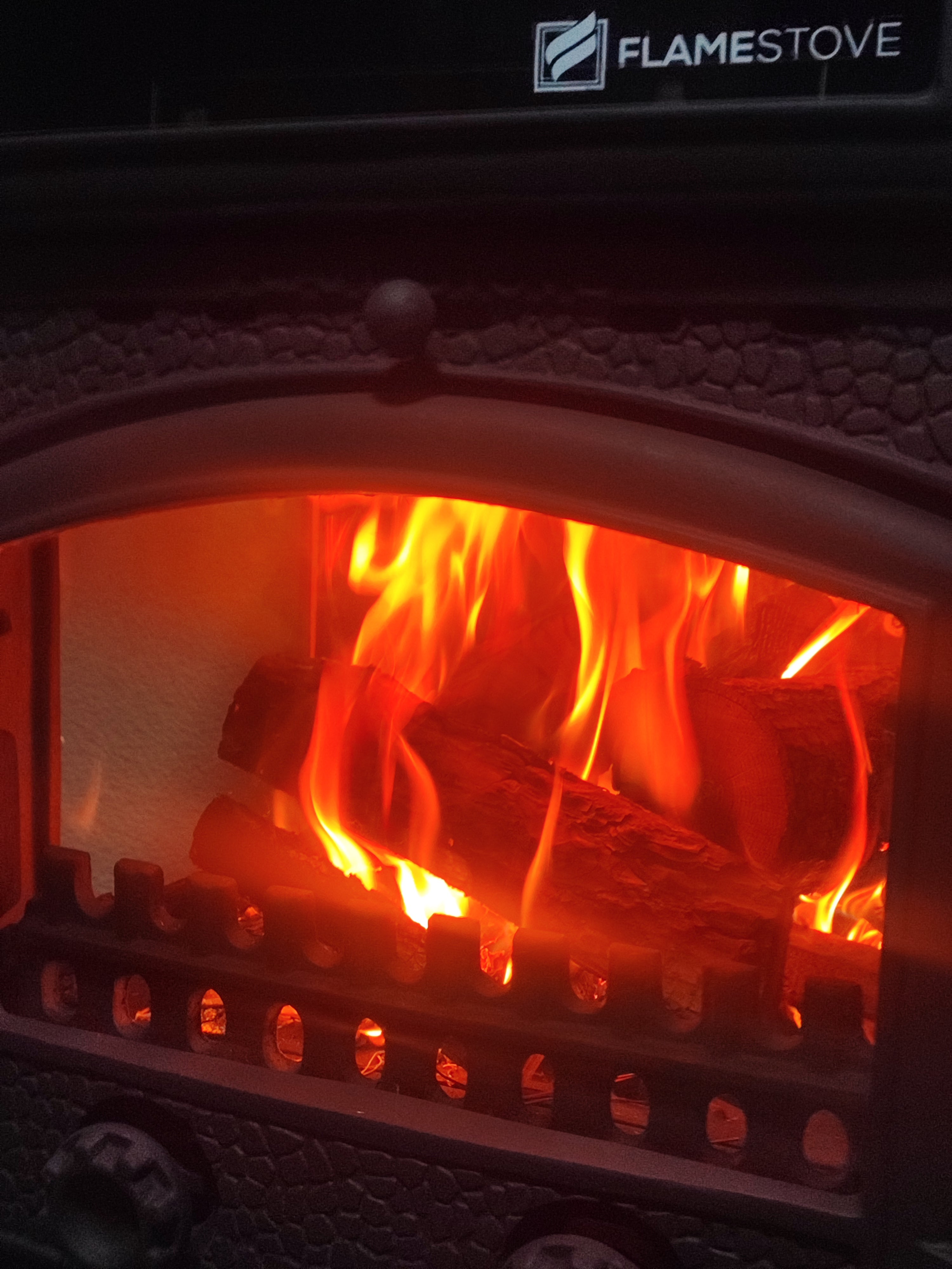 Sirius Maxi Style Fırınlı Odun Hazneli Döküm Soba FS-011ST