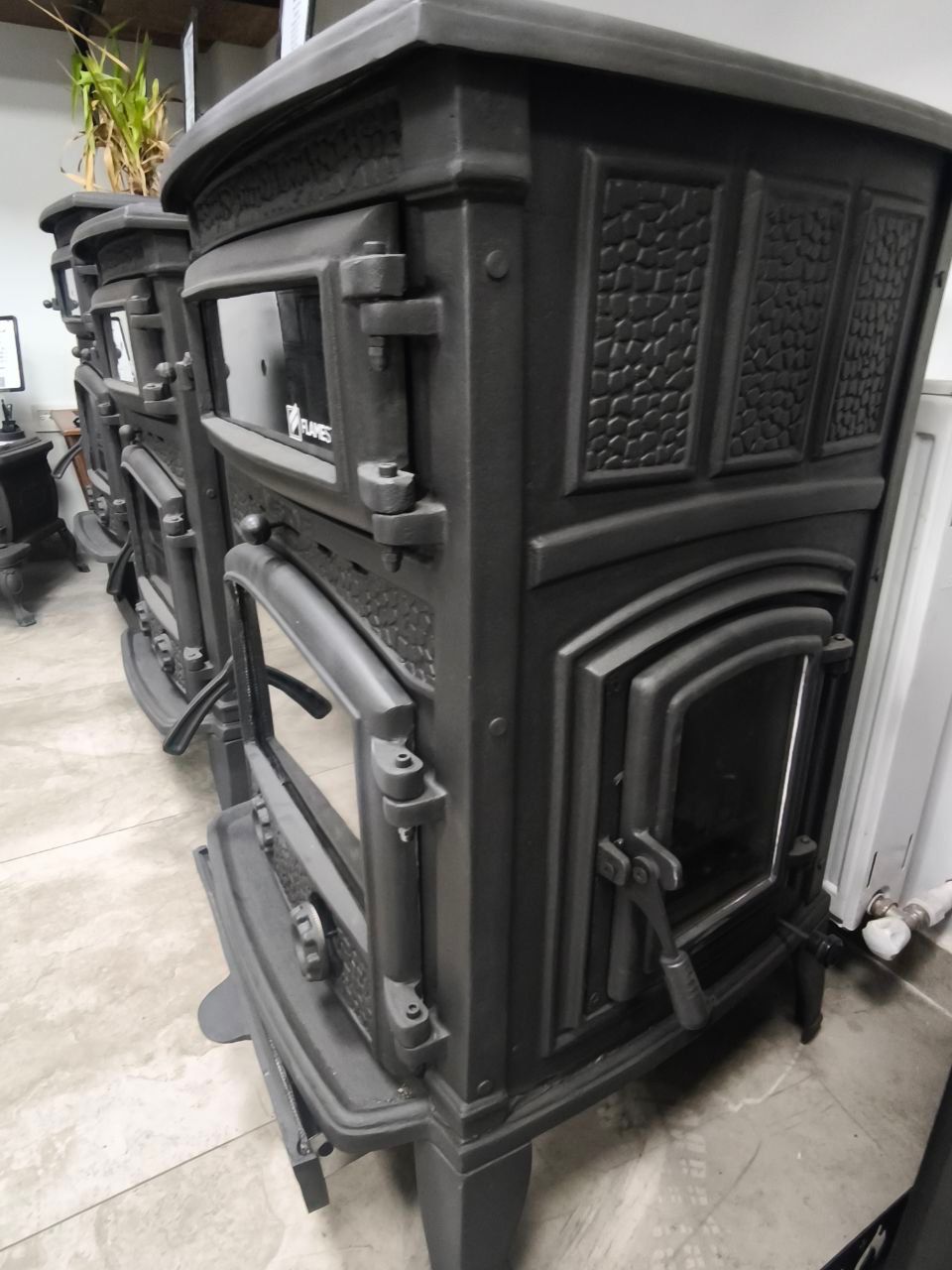 Flame Stove FS-11YK-AK – Sirius Maxi Yan Kapaklı Fırınlı Döküm Soba