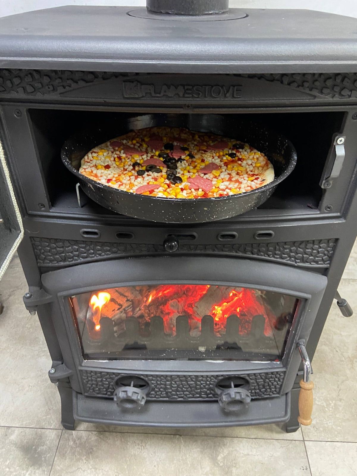 FS-071YK Flame Stove Fırınlı Döküm Soba Sirius Midi Yan Kapaklı