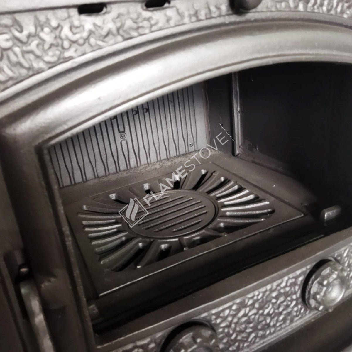 Sirius Mega Fırınlı Döküm Soba: Yüksek Verimli Odun Kömür Sobası, Schott Robax Camlı, Güçlü 18 kW Isıtma