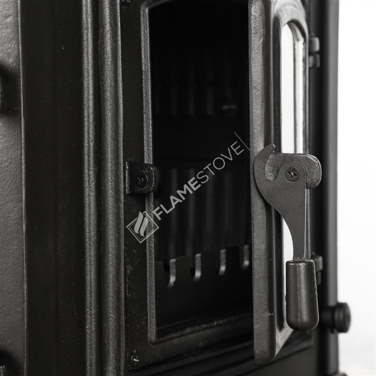 Sirius Ultra Yan Kapaklı Odun Hazneli Döküm Soba, Yüksek Verimli Isıtma Çözümü