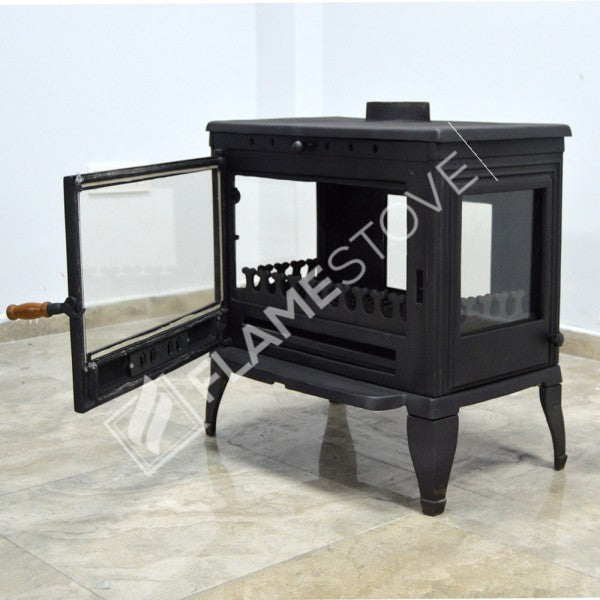 3 Camlı Döküm Soba: Yüksek Verimli Odun Kömür Isıtıcı