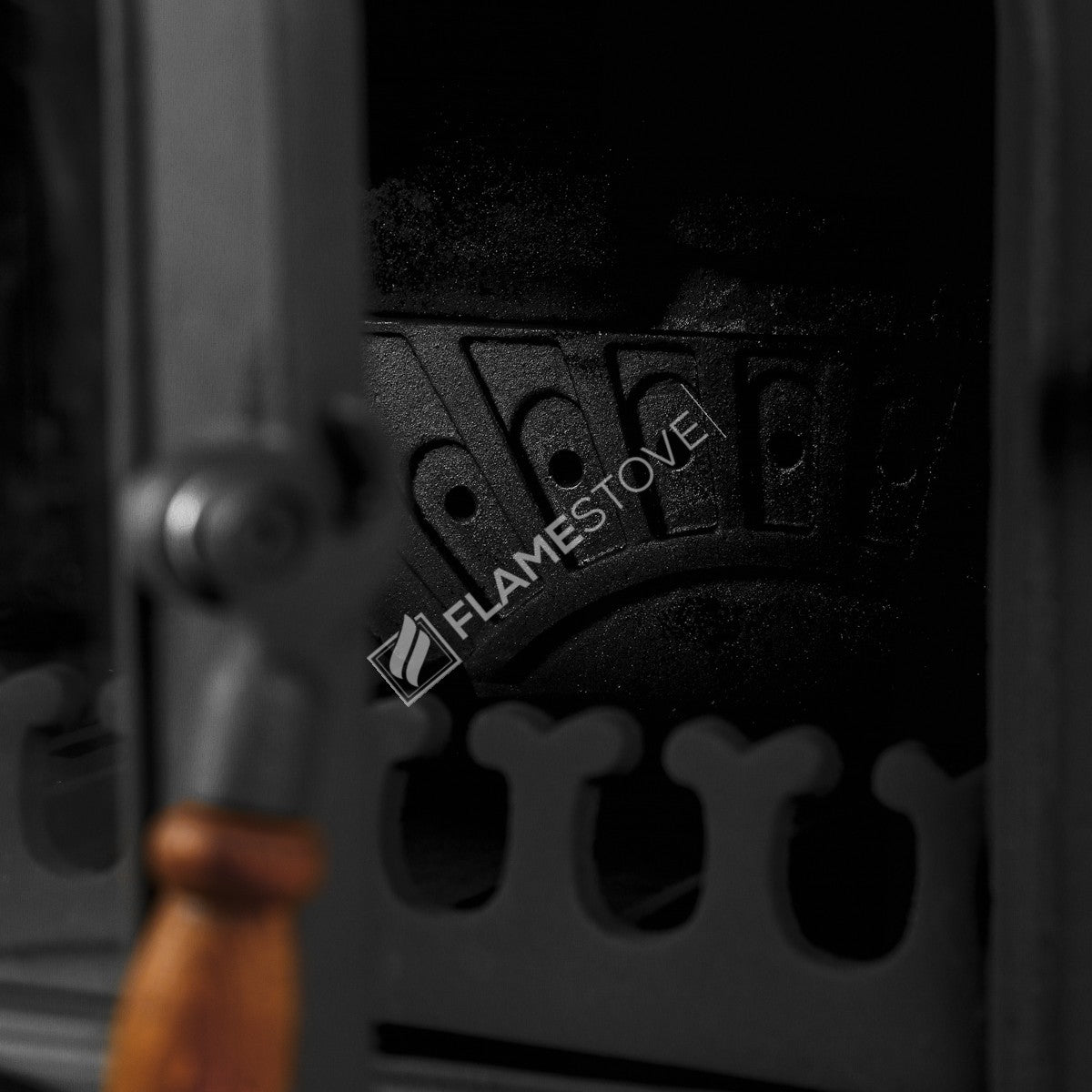 Altara Lux Style Döküm Soba: Yüksek Verimli, Çift Yanmalı, Odunluklu, A Enerji Sınıfı