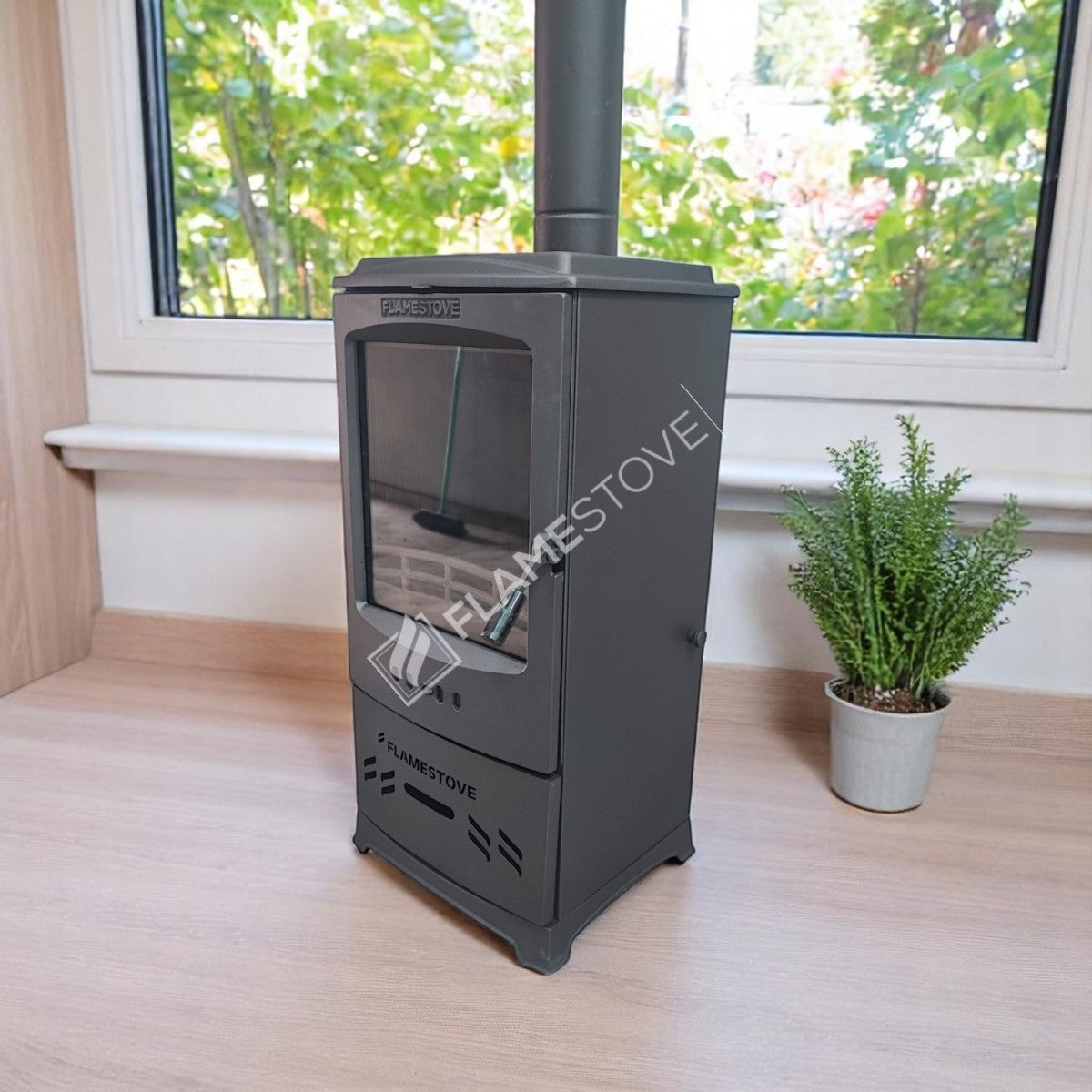 Flame Stove Lodi A++ Çift Yanmalı Çelik Emaye Soba, Döküm İç Hazneli Odunluklu, 5 kW