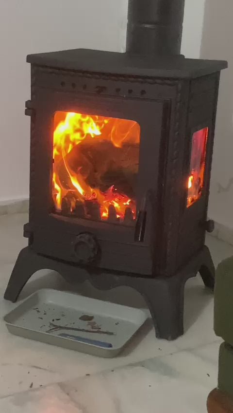 FS-052 Flame Stove Minör Lüx 3 Camlı Döküm Soba: Yüksek Verimli Odun & Kömür Isıtıcı, A Sınıfı