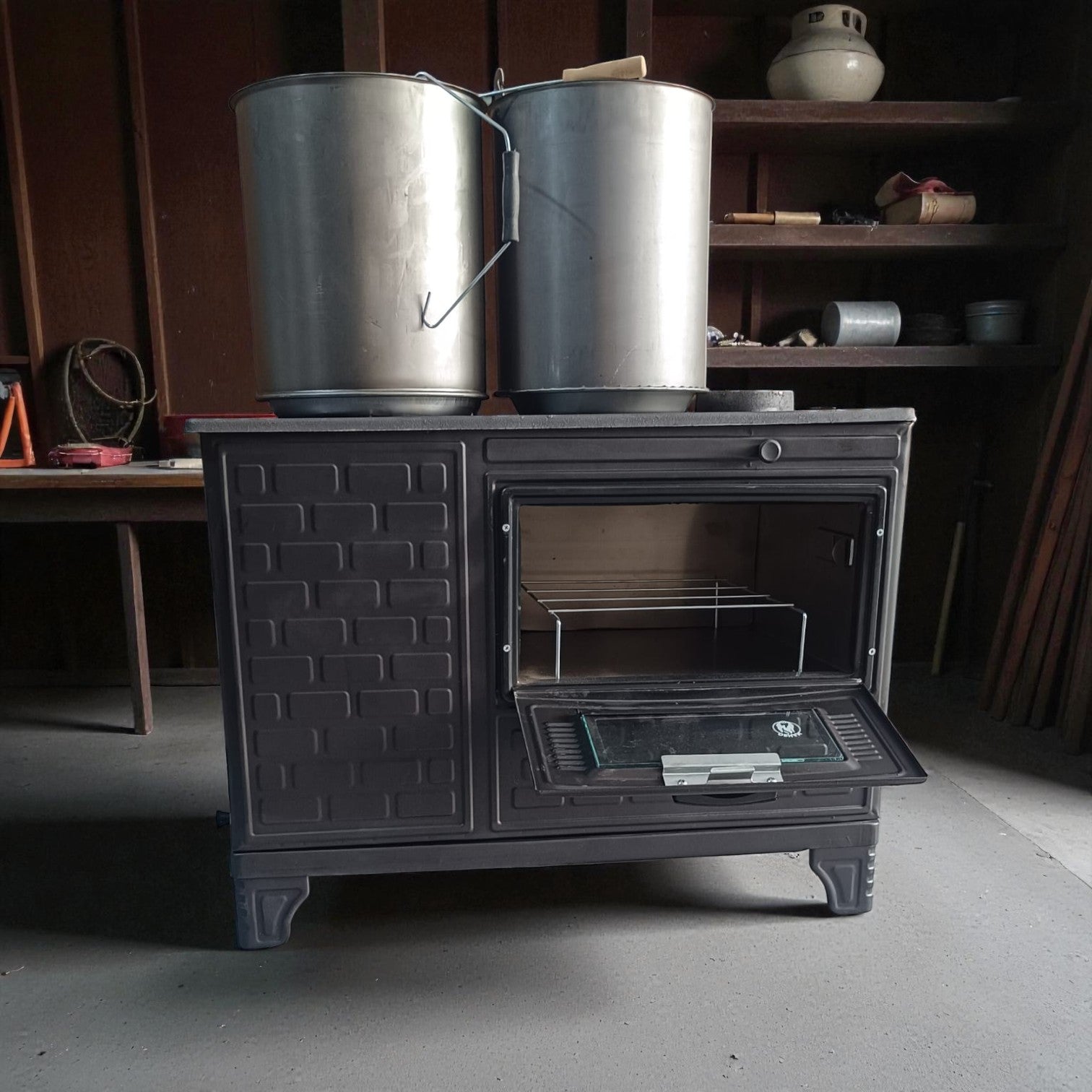 Kovalı Kuzine Soba – Geleneksel Odunlu Isıtma ve Pişirme Sobası